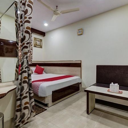 Oyo Hotel Satguru Dzsamsedpur Kültér fotó