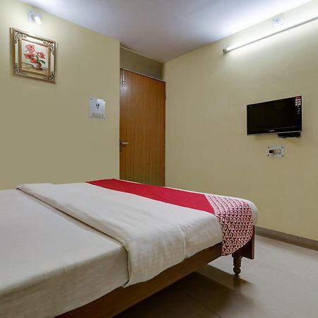 Oyo Hotel Satguru Dzsamsedpur Kültér fotó