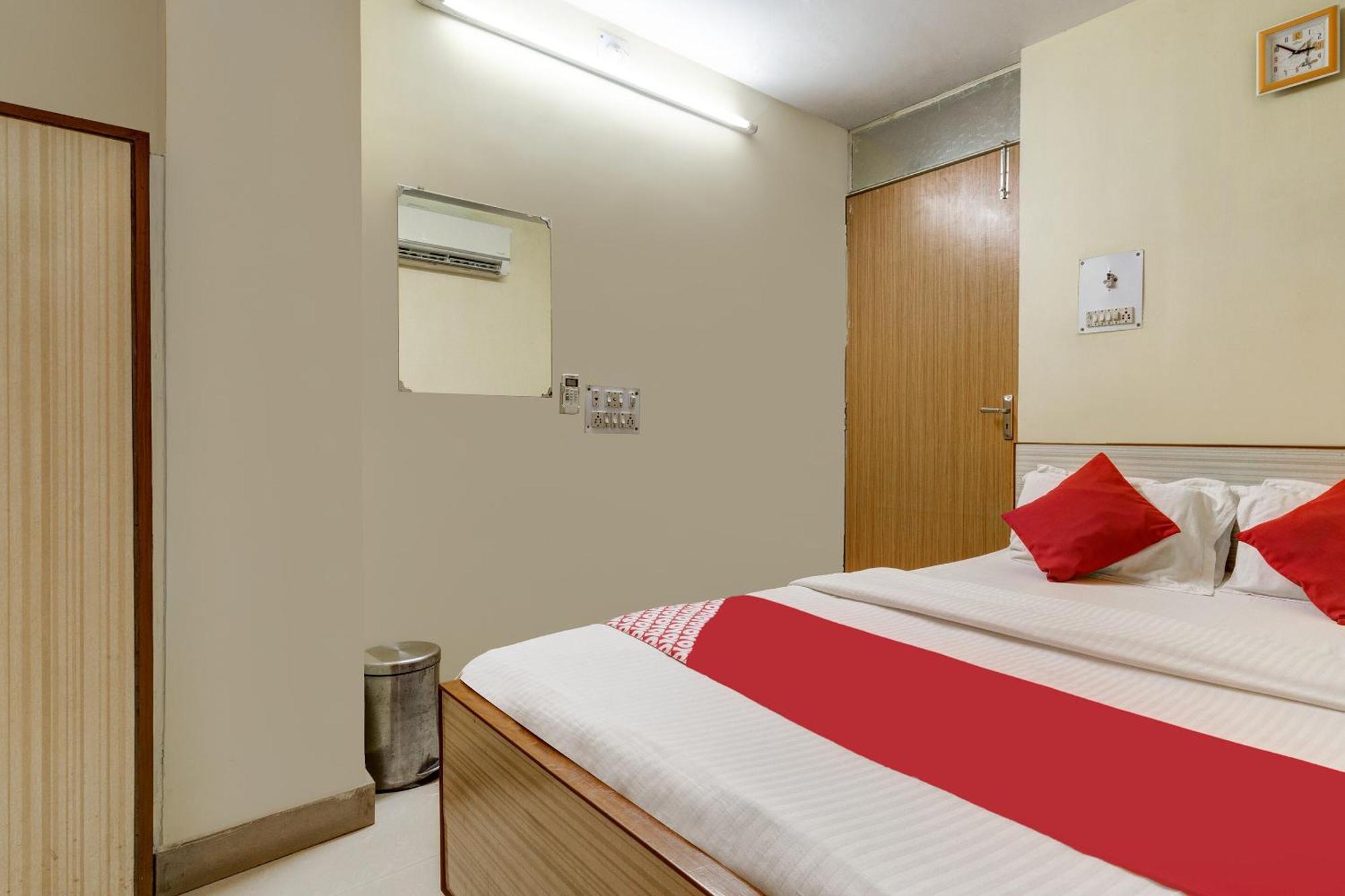 Oyo Hotel Satguru Dzsamsedpur Kültér fotó